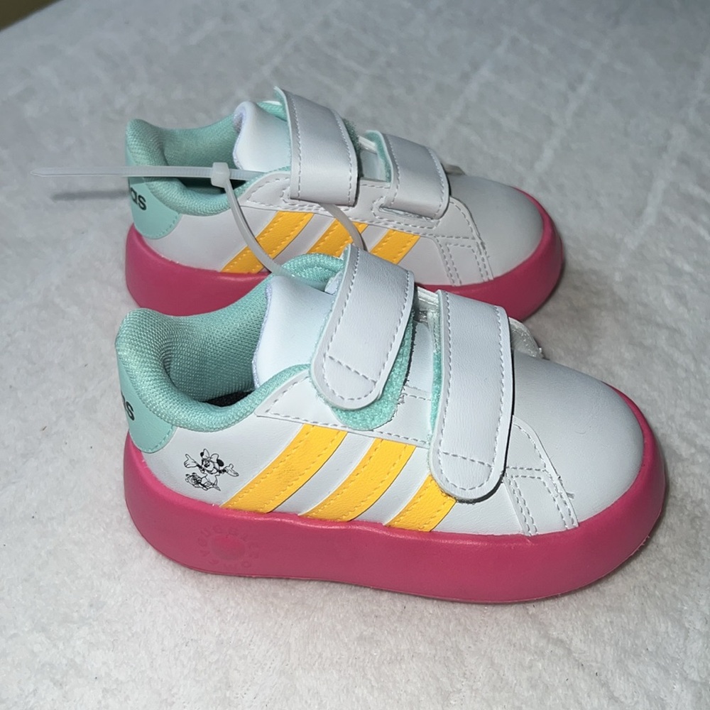 Adidas Disney x Grand Court |”Minnie Mouse “Sneaker - Picture 8 of 16
